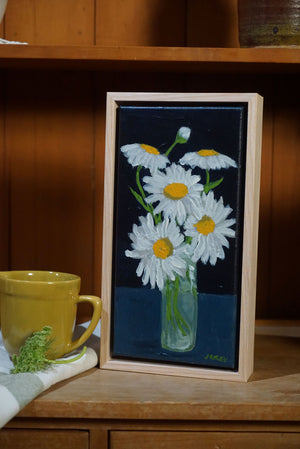 Jody Rigby - Daisies in glass vase