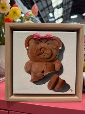 Leonie McIntosh - Pink Bow