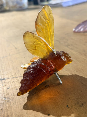 Luke Jacomb Studio - Bee (Wings Out - Kelp)