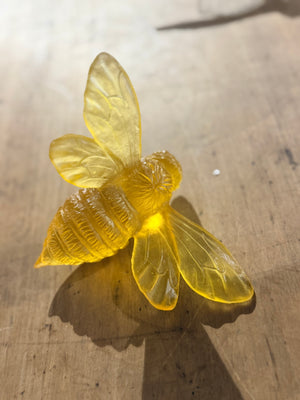 Luke Jacomb Studio - Bee (Wings Out - Chardonnay)