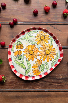 Pia Kuykhoven -  Calandula with pink and red - Plate