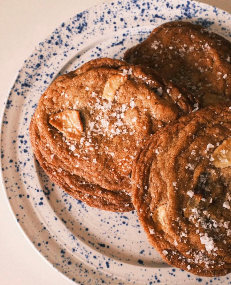 Kleyn Ceramics - Blue Speckle plate (mustard well - small)