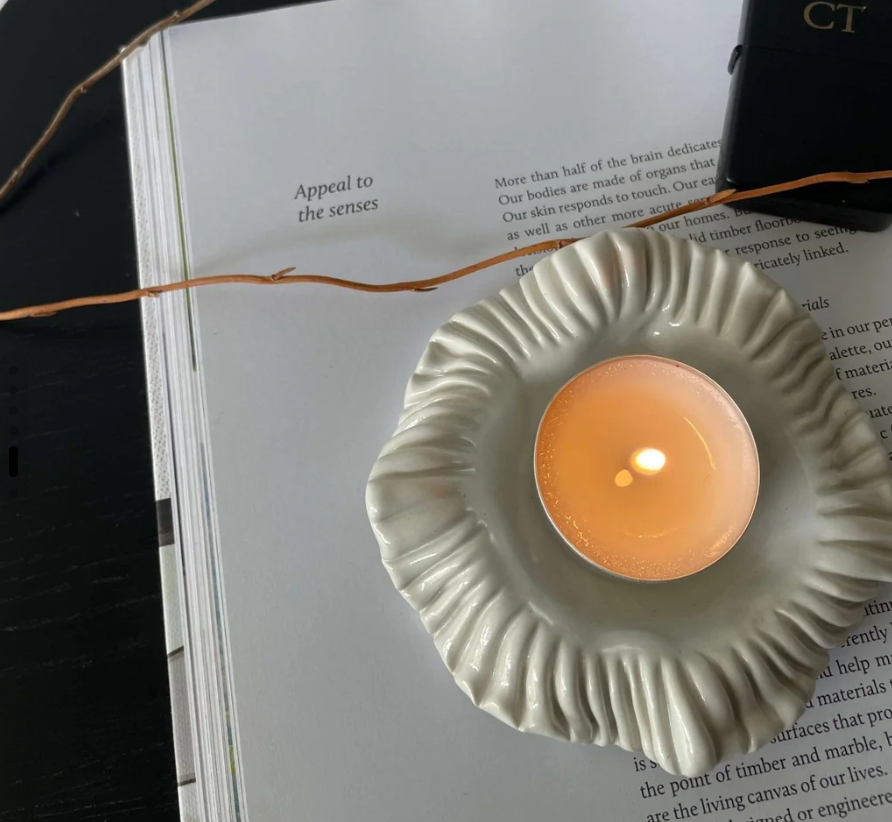 Thompson Lane - Small Dish (white)